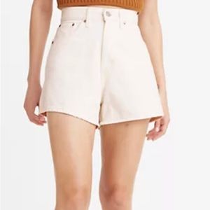 Levi Mom Short White size 31